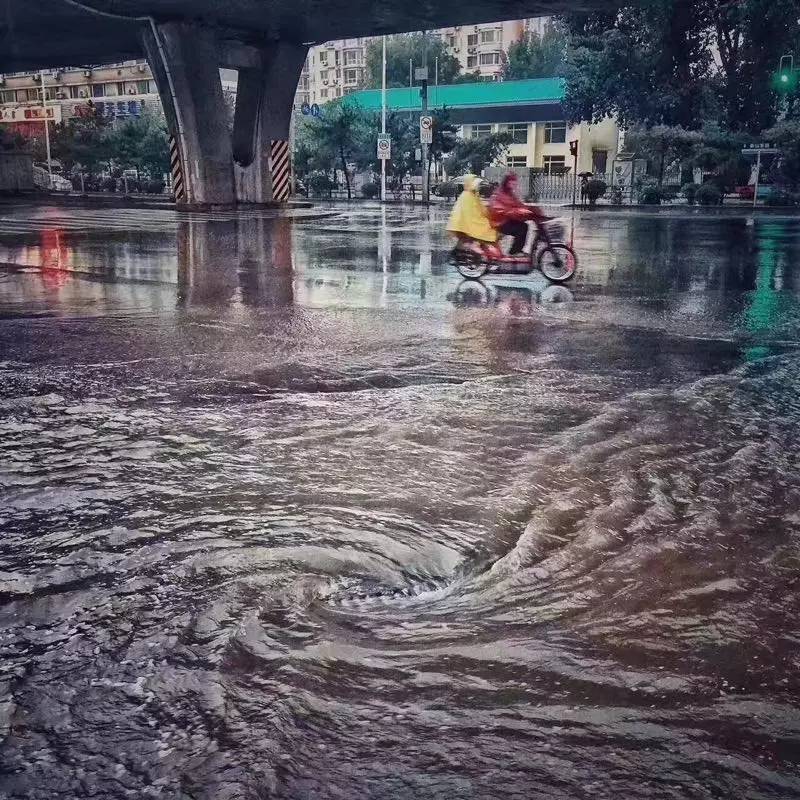 沈阳遭遇大雨挑战，城市应对与反思